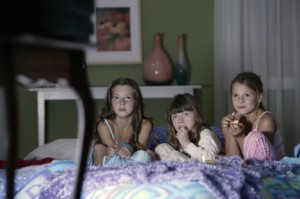 Tv In Your Child S Bedroom Pros And Cons